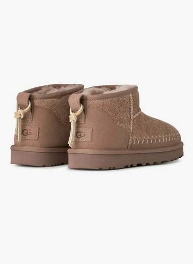 UGG 1171538