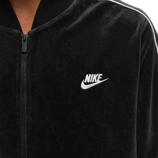 Nike FB8231-010