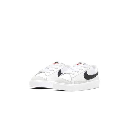Nike DA4076