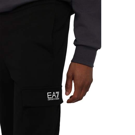 EA7 8NPP67 PJVRZ