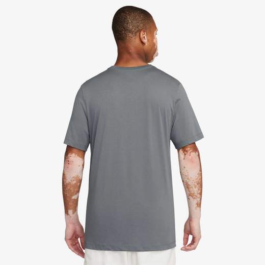 Nike FV3745