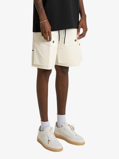 YES LONDON BERMUDA