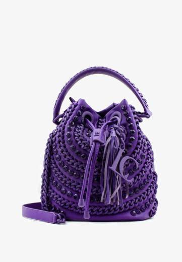 LA CARRIE 132M-EM-146-SYN