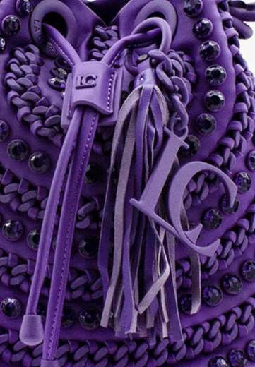 LA CARRIE 132M-EM-146-SYN