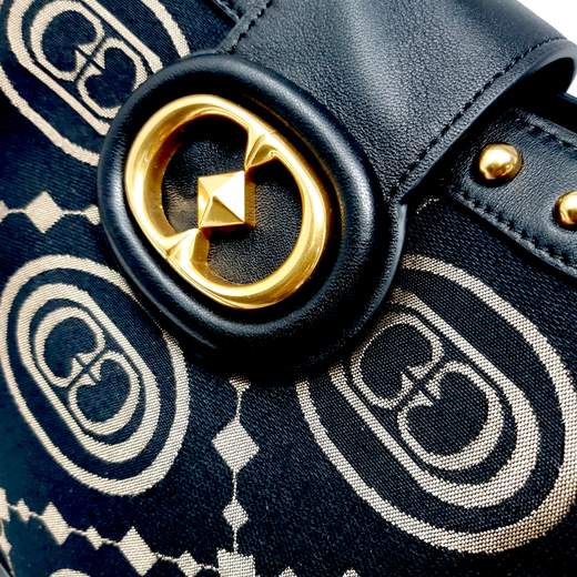 LA CARRIE 132P-AT-342-JAL