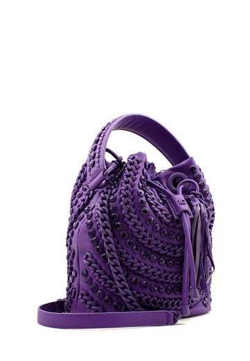 LA CARRIE 132M-EM-146-SYN