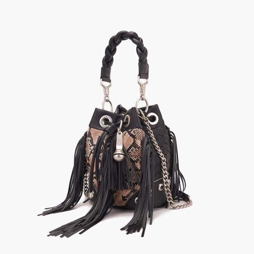 LA CARRIE 142C-EM-902-SYN