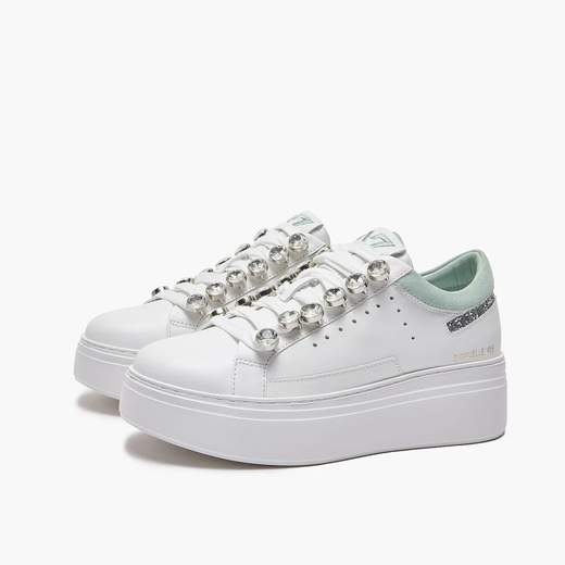 EMANUÉLLE VEE 451P-302-12-P003