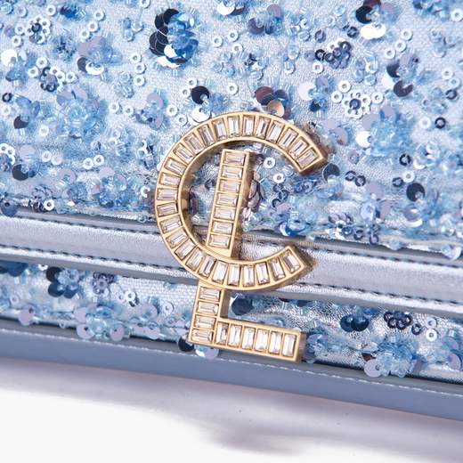 LA CARRIE 141M-KS-711-SYN