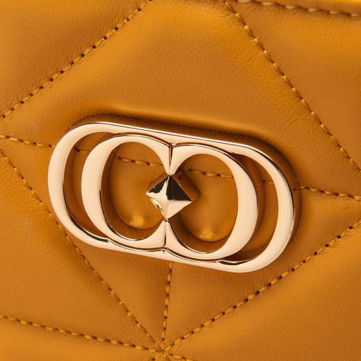 LA CARRIE 122P-FM-500-LEA