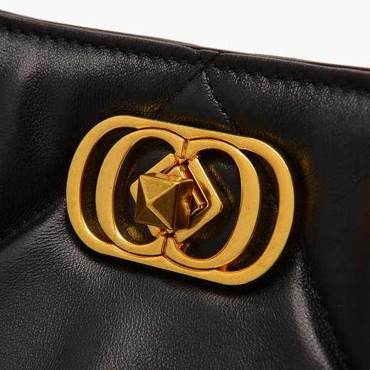 LA CARRIE 112P-CV-900-LEA