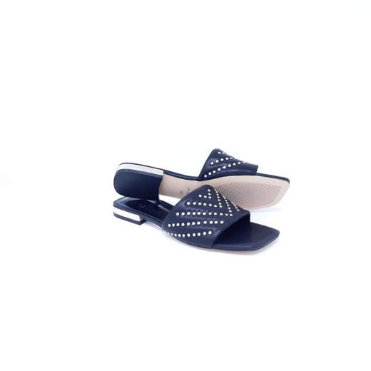 LA CARRIE 611M-817-12-P078