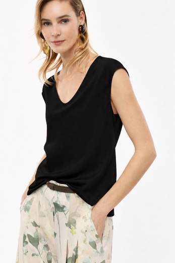 IMPERIAL TOP AMPIO SCOLLO A V SENZA MANICHE