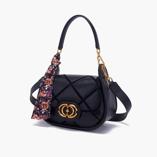 LA CARRIE 132P-RA-241-LES