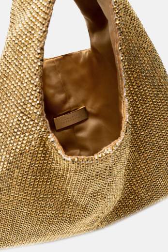 TWENTY FOURHAITCH PARKS