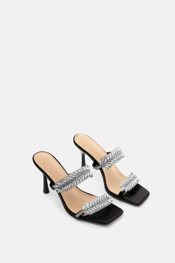 TWENTY FOURHAITCH BEIRUT