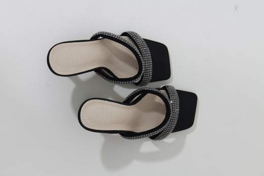 TWENTY FOURHAITCH SADIRA