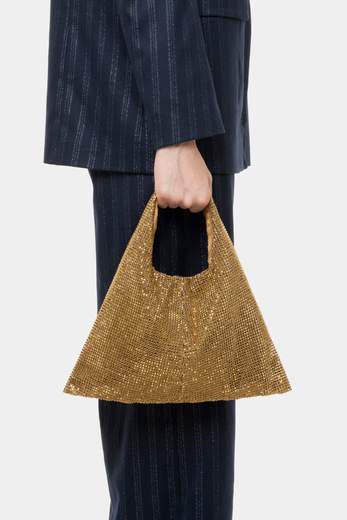 TWENTY FOURHAITCH PARKS