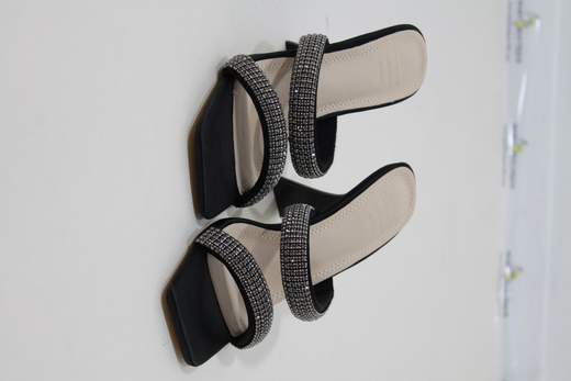 TWENTY FOURHAITCH SADIRA