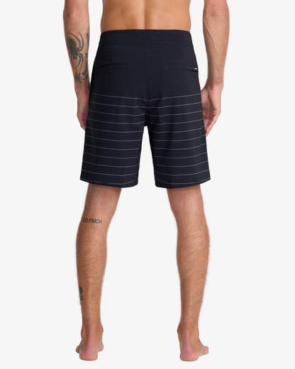 RVCA 23A081603