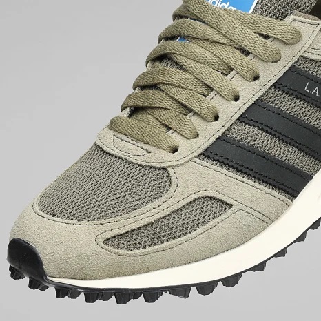adidas KH9681
