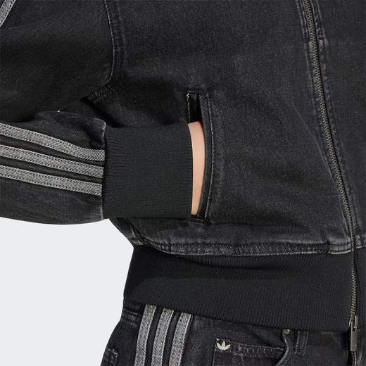 adidas IB6917