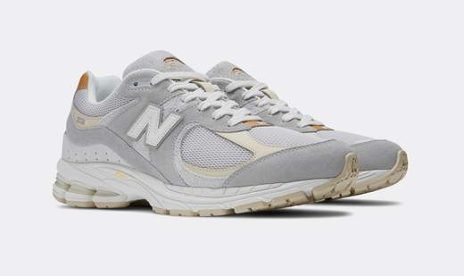 NEW BALANCE M2002