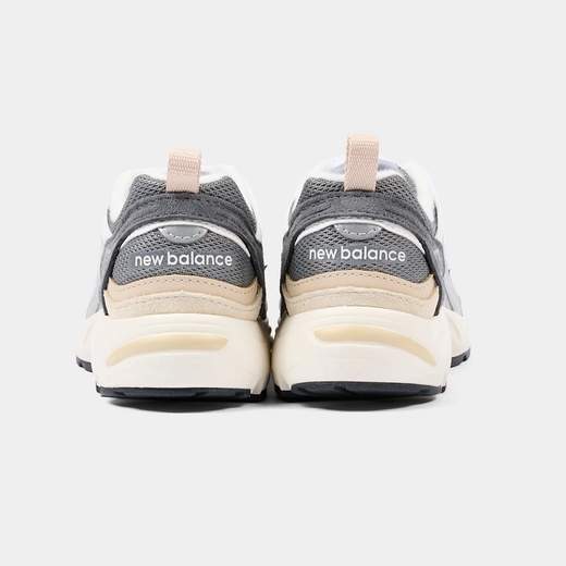 New Balance PV878GG1