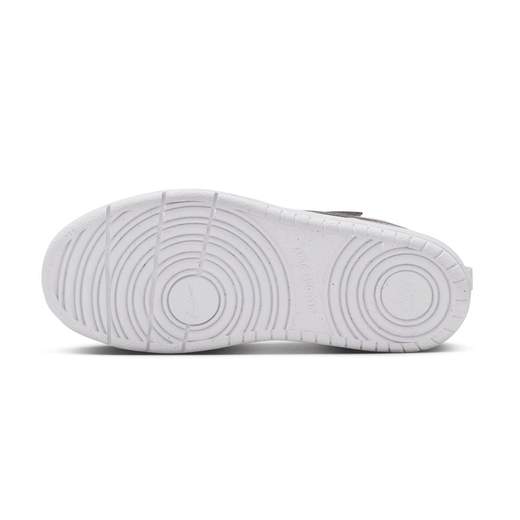 Nike DV5457