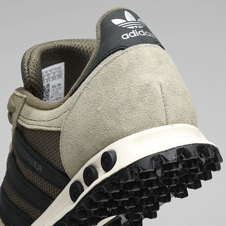 adidas KH9681