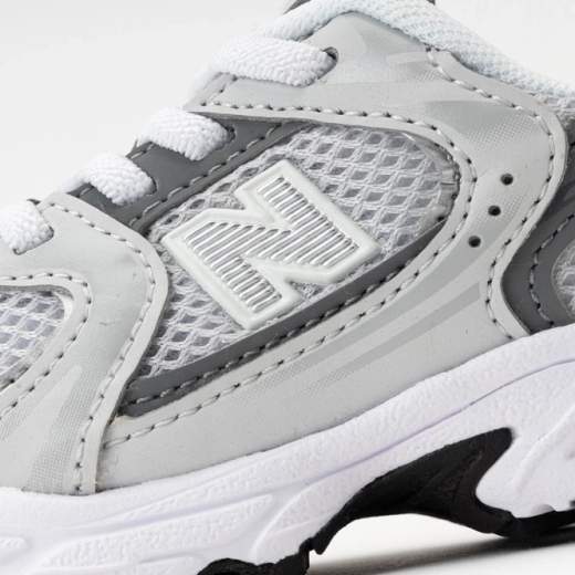 NEW BALANCE IZ530