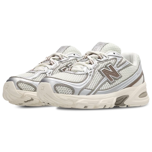 NEW BALANCE U740