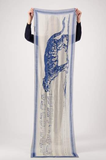 INOUI EDITIONS IMPROMPTU BLUE SCARF 55