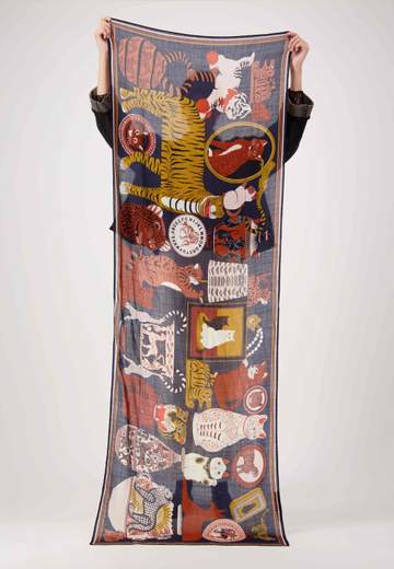 INOUI EDITIONS COLLECTIONNEUR BLUE SCARF 70