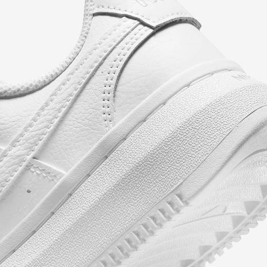 NIKE DM0113-100