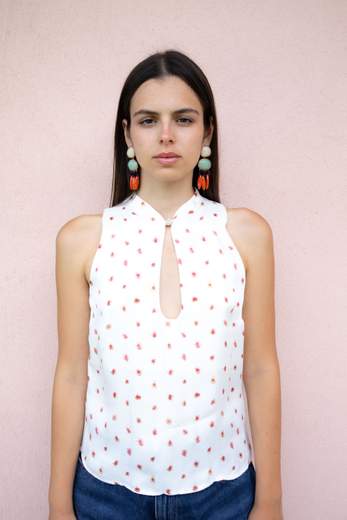 MAR DE MARGARITAS TOP CON SCOLLO A GOCCIA