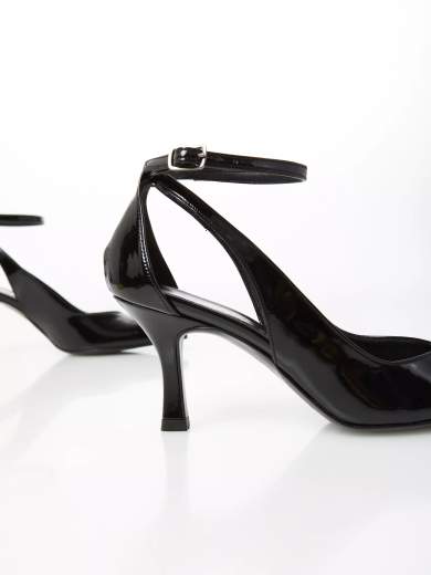 OVYE' DECOLLETE' DONNA