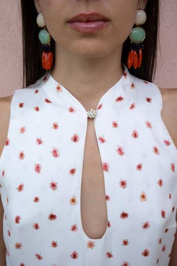 MAR DE MARGARITAS TOP CON SCOLLO A GOCCIA