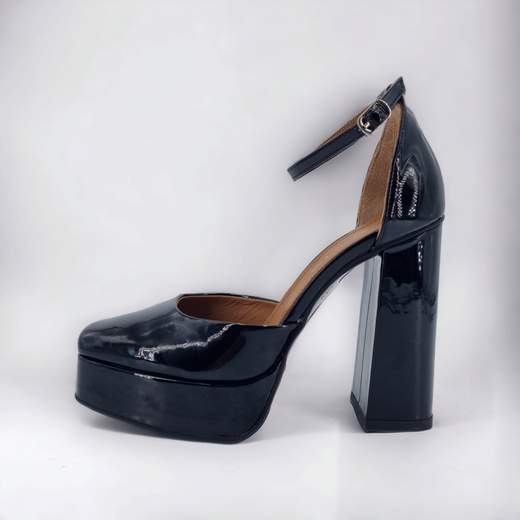 TSAKIRIS MALLAS 770