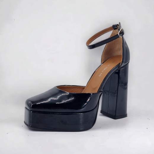 TSAKIRIS MALLAS 770