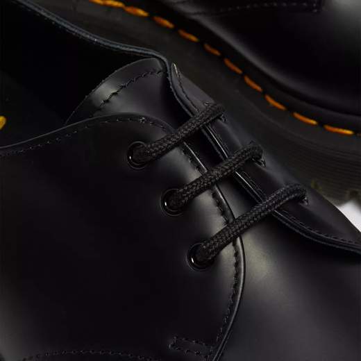 DR. MARTENS 21084001
