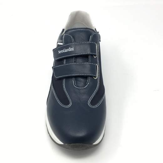 NERO GIARDINI JUNIOR P833060M 207