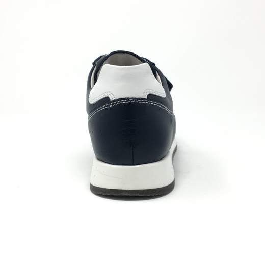 NERO GIARDINI JUNIOR P833060M 207