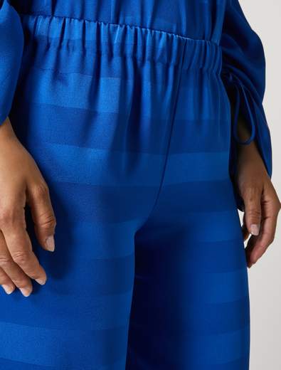 PERSONA BY MR RECITA*