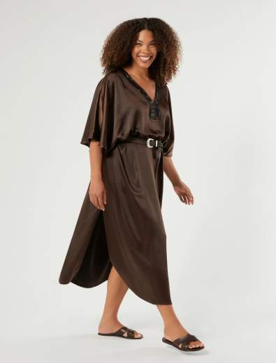 PERSONA BY MR PMRCALAO