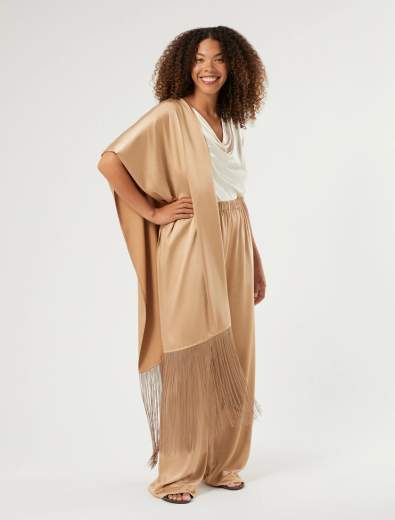 PERSONA BY MR PMRPAPIRO