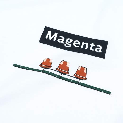 MAGENTA SKATEBOARD T-SHIRT