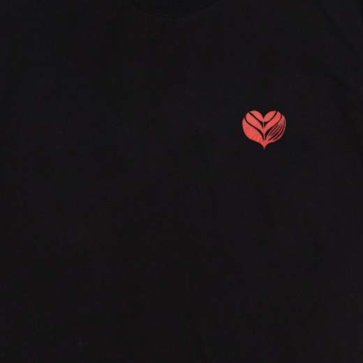 MAGENTA SKATEBOARD T-SHIRTS