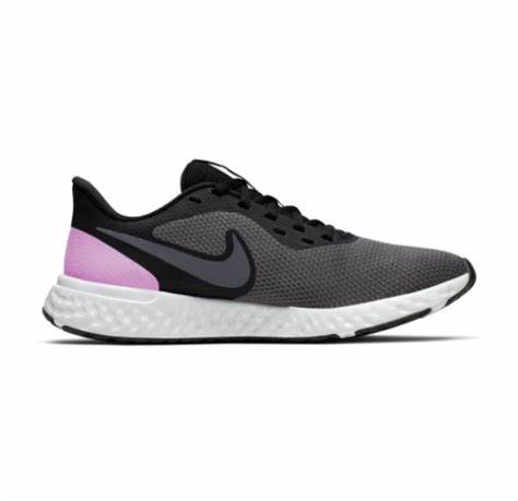 NIKE ▼