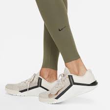 NIKE AT3098-222